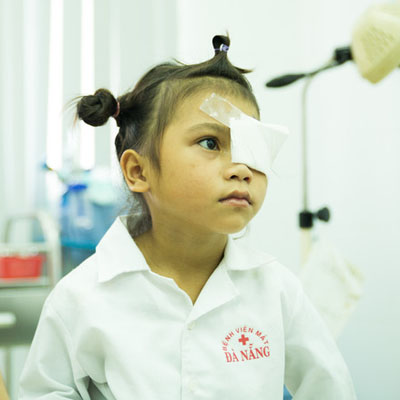 418,000 PEOPLE ARE WAITING FOR CATARACT SURGERY