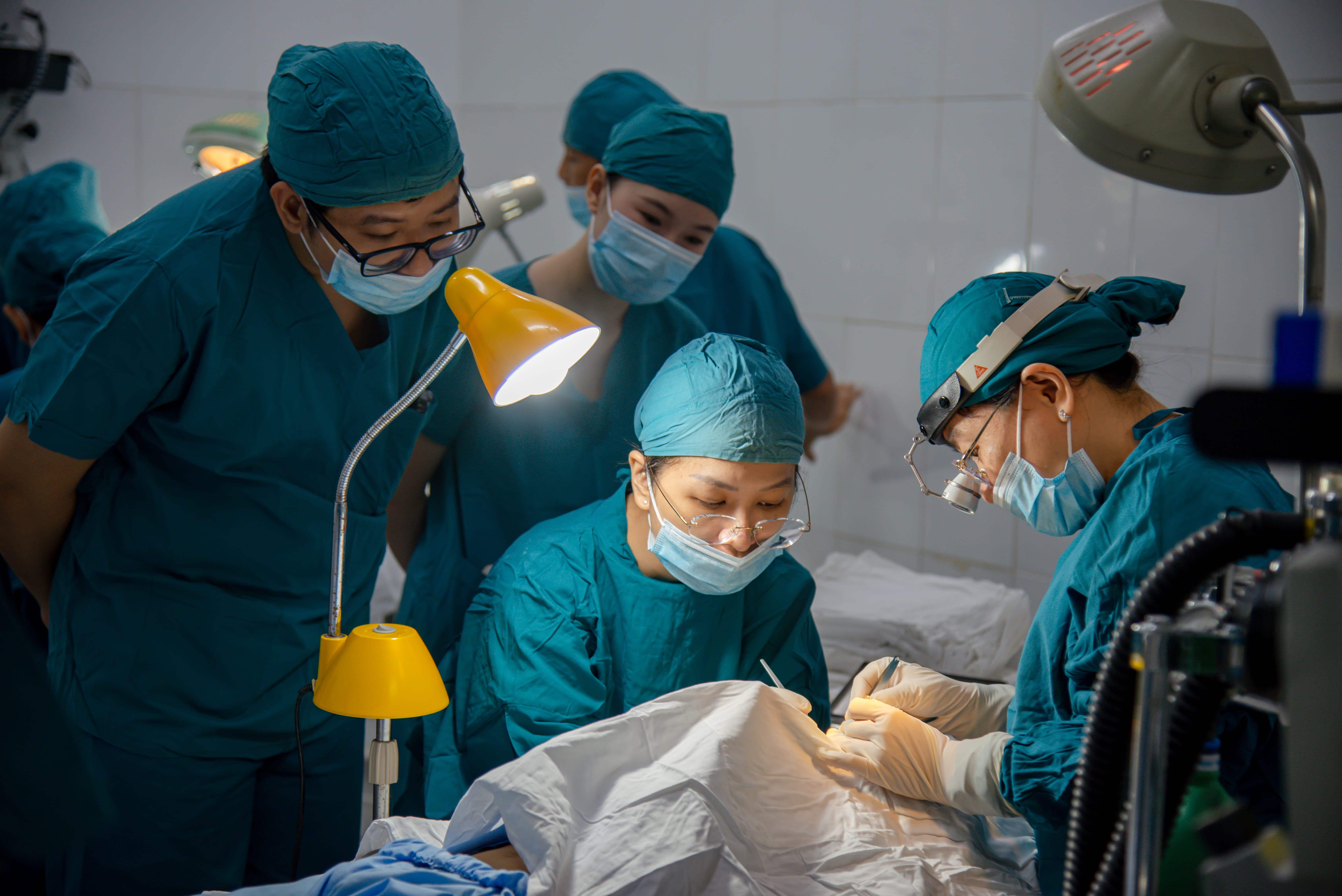 A child undergoing surgery at Phu Yen Hospital