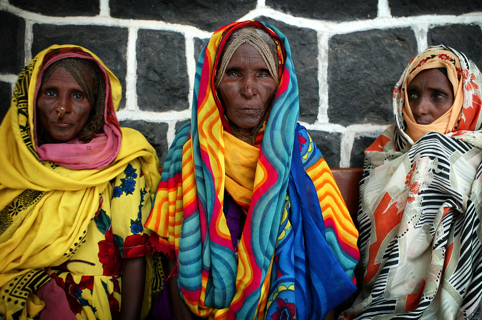 Fred dreamed of countries producing their own affordable intraocular lenses. By 2004, Foundation-supported laboratories and training were helping make quality cataract surgery more accessible in Eritrea, where thousands of people had received Fred Hollows lenses.