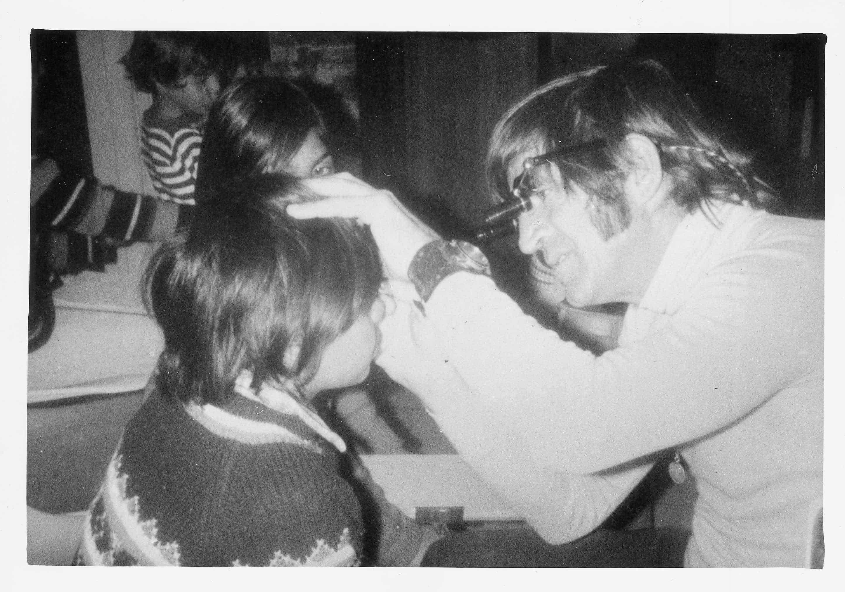Fred Hollows examines a patient during the National Trachoma and Eye Health Program, laying the foundations for eye care in Indigenous Australia.