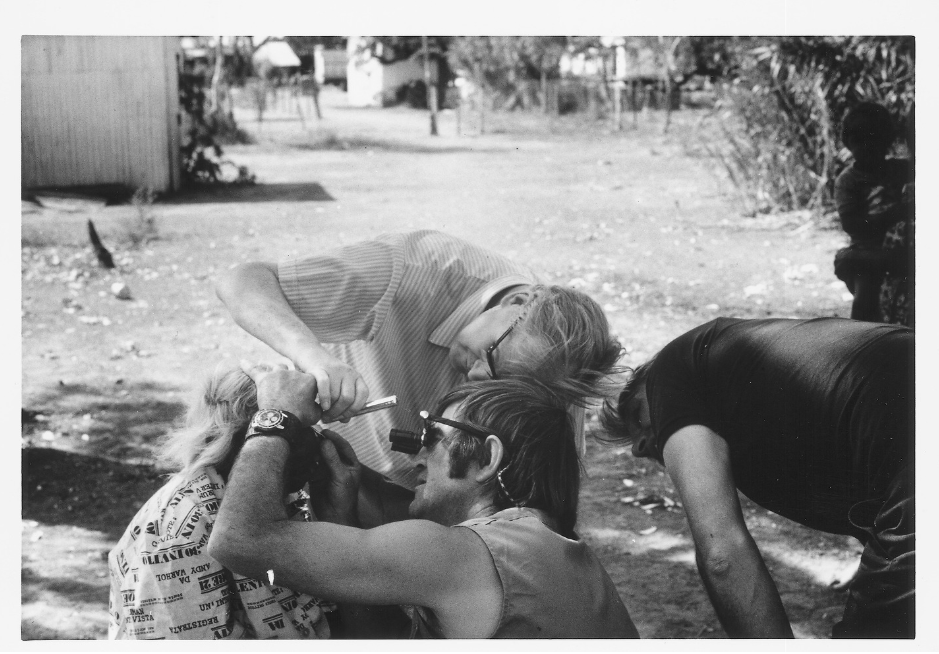 Fred Hollows with a patient during the National Trachoma and Eye Health Program.