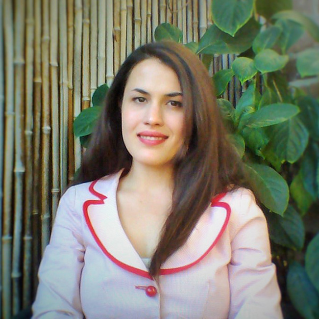 author-image_elise-moo_650x650px.jpg