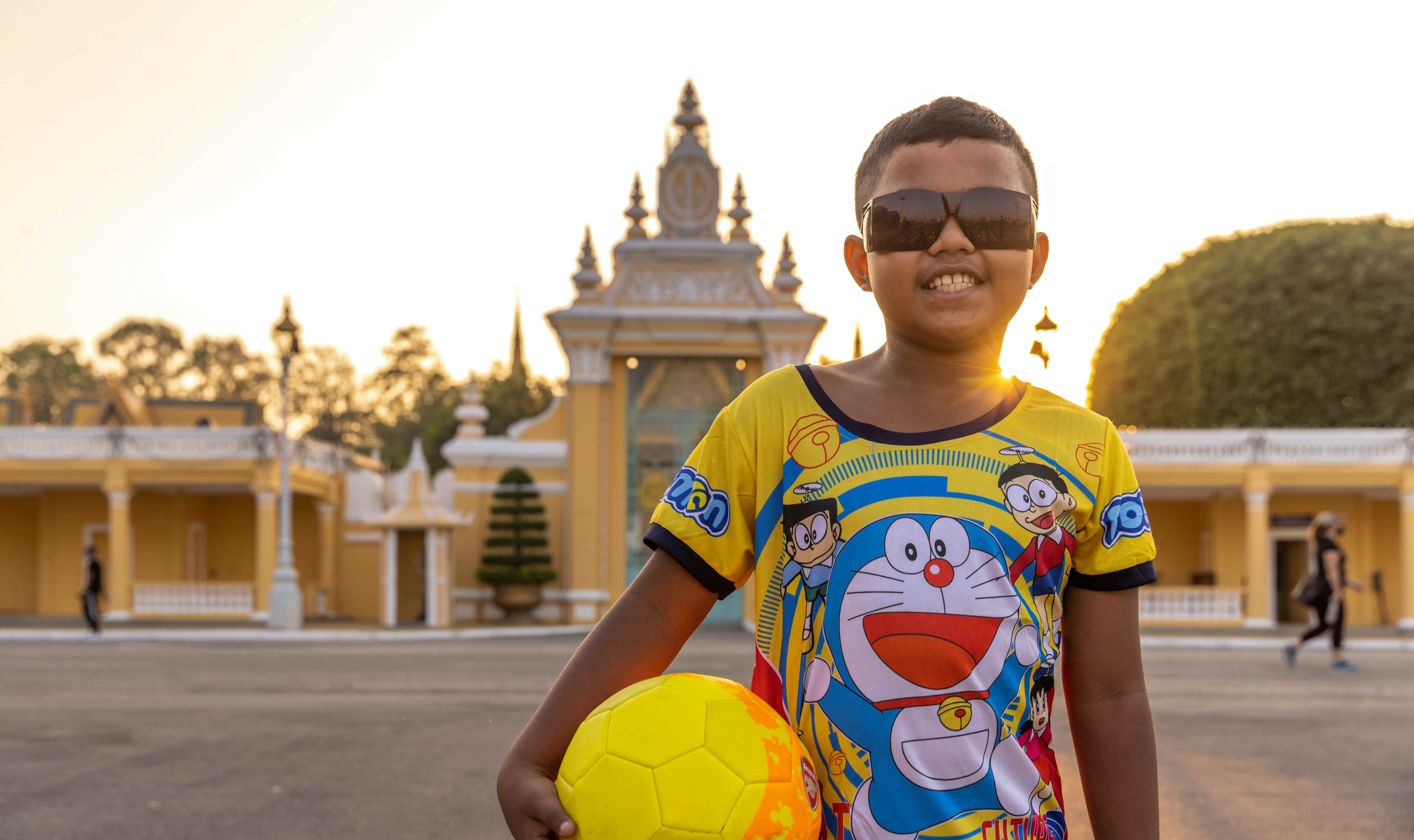 10-year-old Sok from Cambodia, born with cataracts in both eyes, was unable to play or attend school while his single mother struggled to access safe and affordable eye care after costly and unsuccessful treatment attempts. After being referred through a local NGO and seen by an eye doctor trained by The Fred Hollows Foundation, Sok was diagnosed and given the chance for sight-restoring surgery.