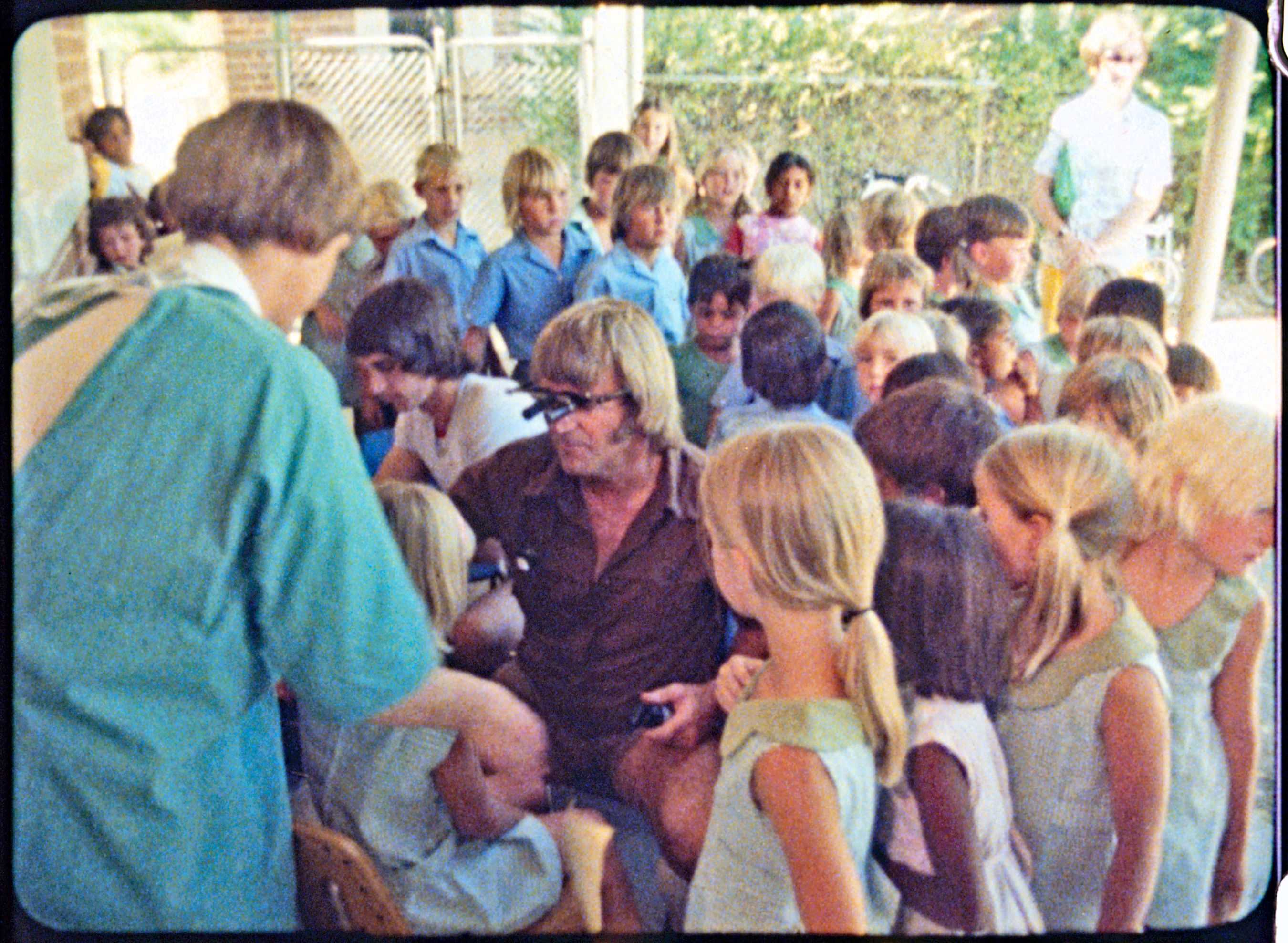 fred-hollows_1970s_trachoma-program-school_2700x1977px.jpg