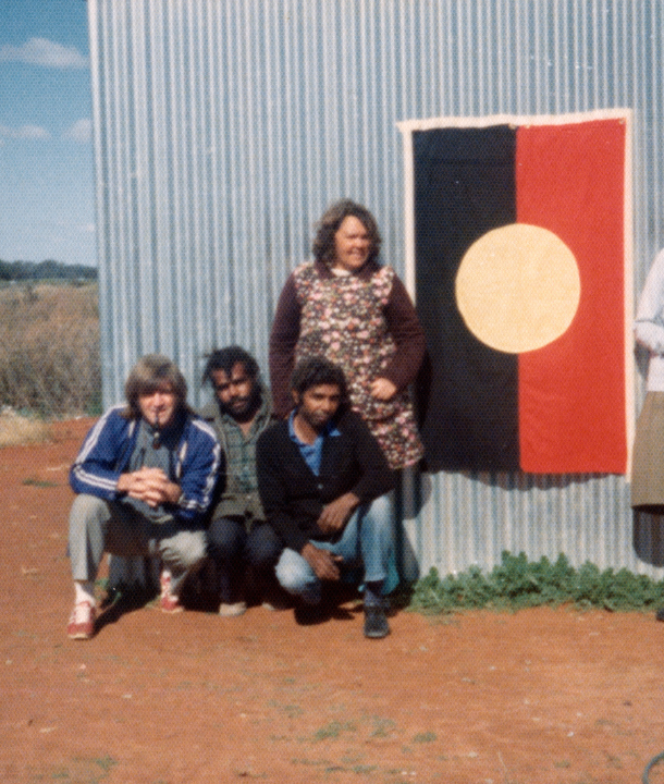 indigenous-aus_1970s_trachoma-program-flag_610x720px.png
