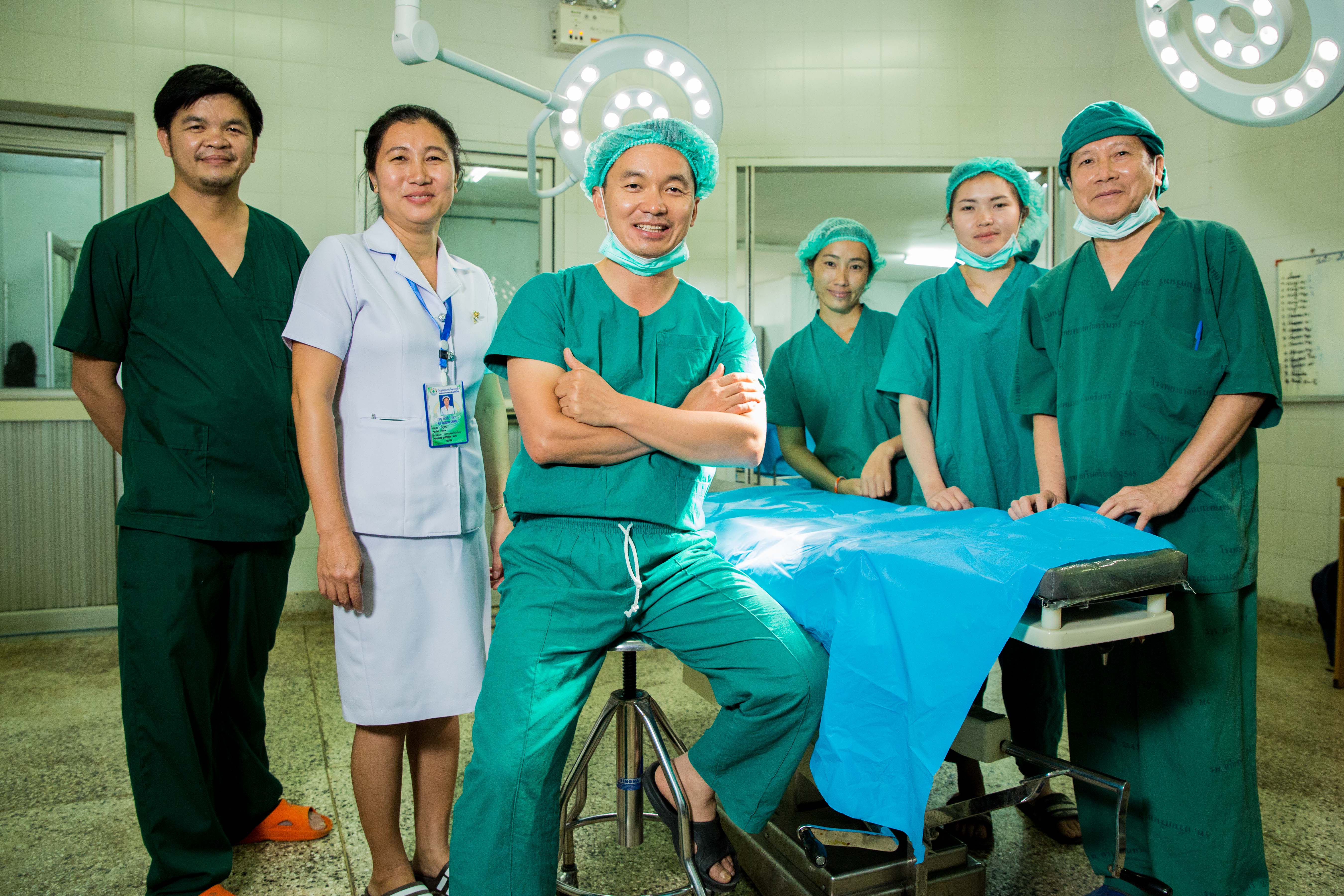 laos-2018_dr-phetsamone-indara_5401x3601px.jpg
