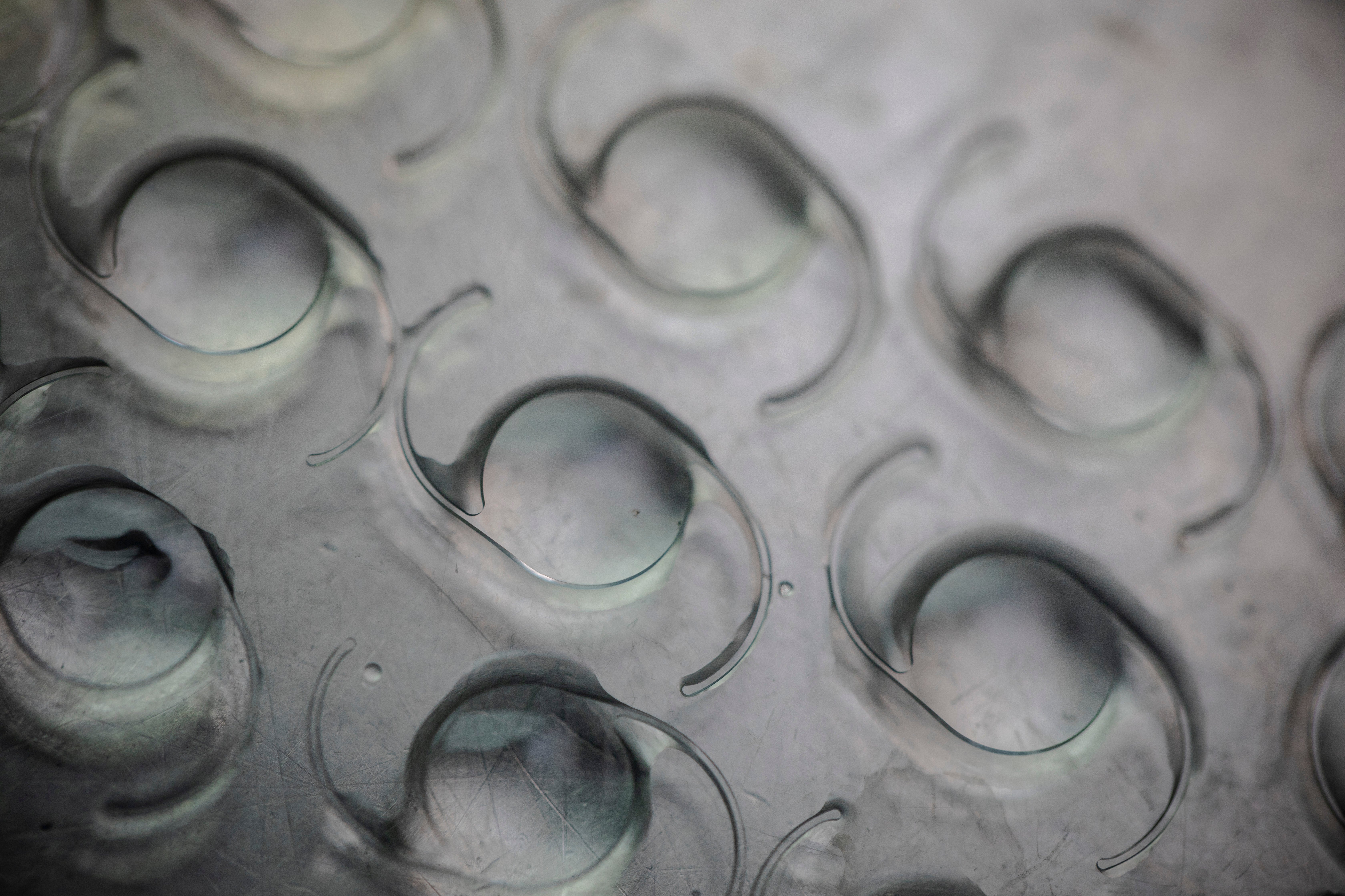 nepal_2019_intraocular-lens_up-close_6720x4480px.jpg